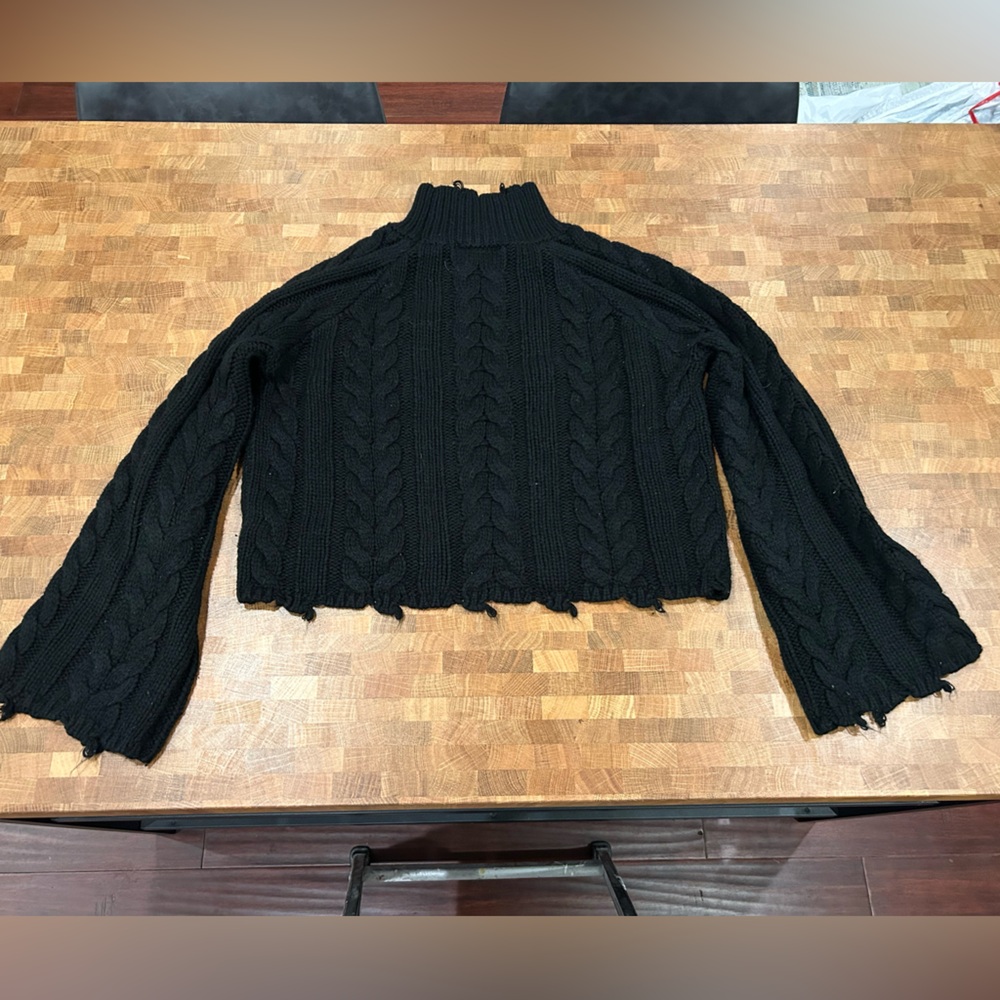 Boutique Cropped Turtleneck Black Size Extra Small/Small